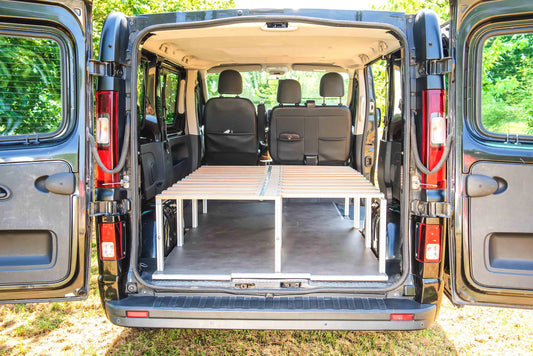 Van bed in aluminum and wood
